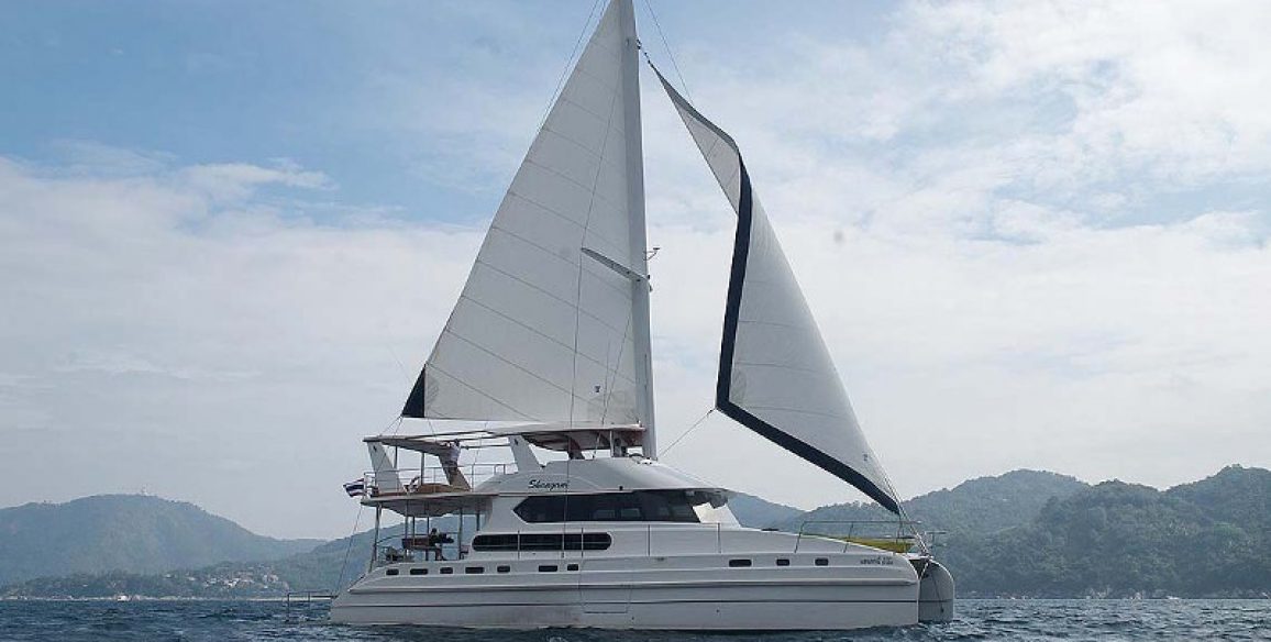 Catamaran de luxe de 70 pieds